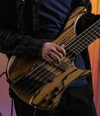 Basses